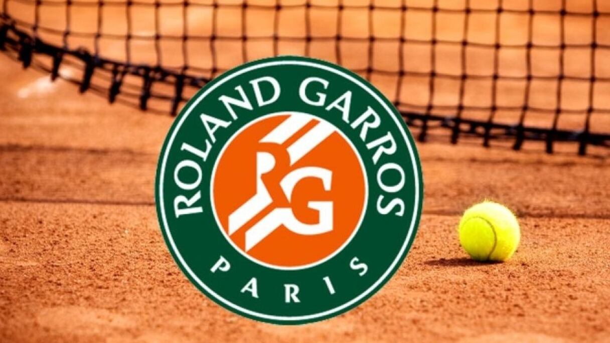 La balle officielle de Roland-Garros sur le court central, le 25 mai 2019.