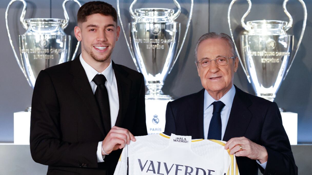 Federico Valverde et Florentino Perez.