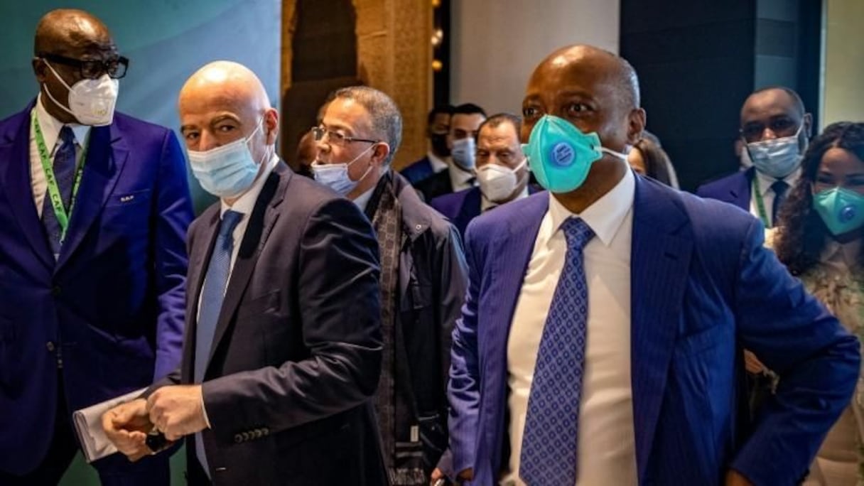 Gianni Infantino (FIFA), Fouzi Lekjaa (FRMF) et Patrice Motsepe (CAF).
