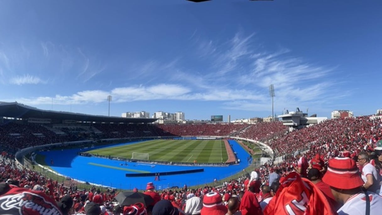 Le Complexe Mohammed V à l'approche du coup d'envoi de la finale retour de Ligue des Champions 2022-23, Wydad-Ahly.