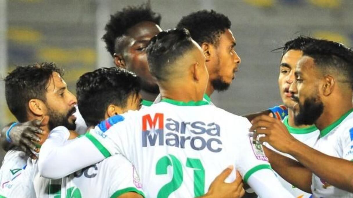 Les joueurs du Raja de Casablanca célébrant une victoire.