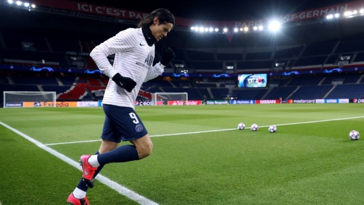 Edinson Cavani à l'échauffement avec le PSG avant son match contre le Borussia Dortmund au Parc des Princes, le 11 mars 2020.