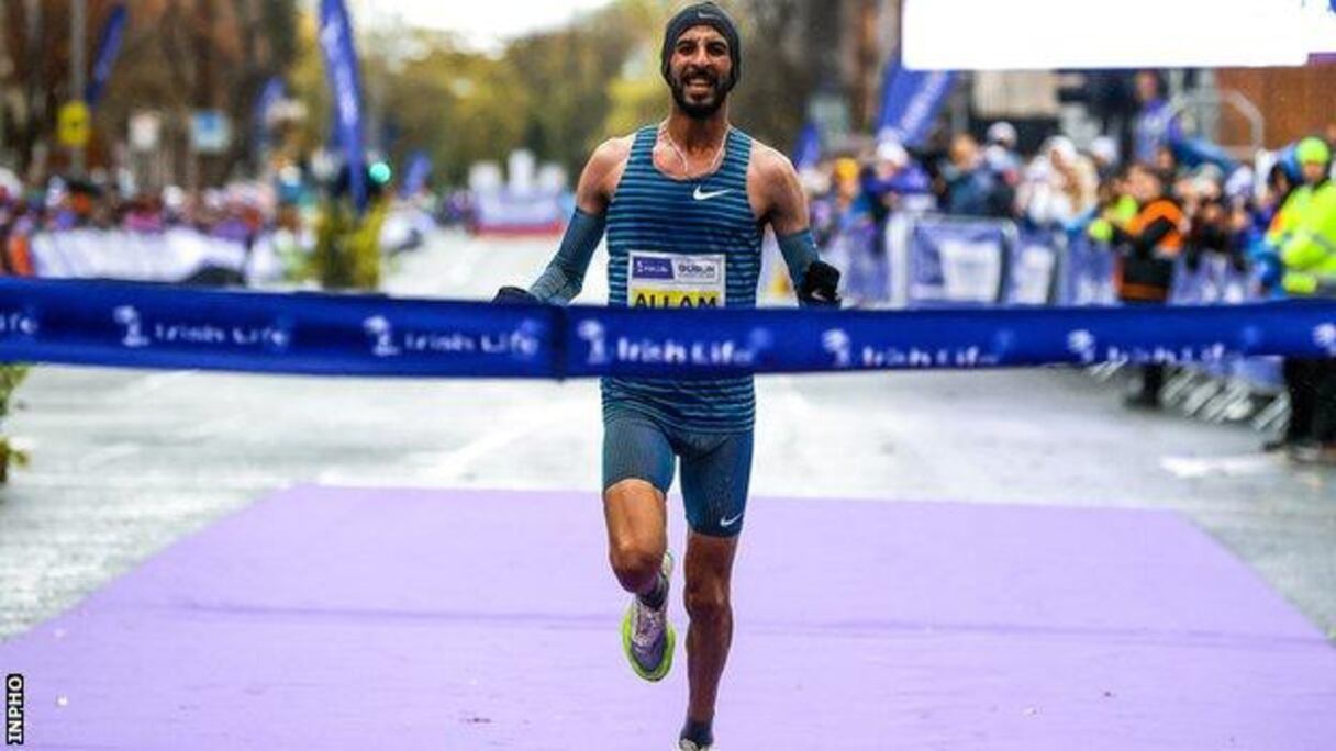 L'athlète marocain Taoufik Allam a remporté le marathon de Dublin, dimanche 30 octobre 2022.