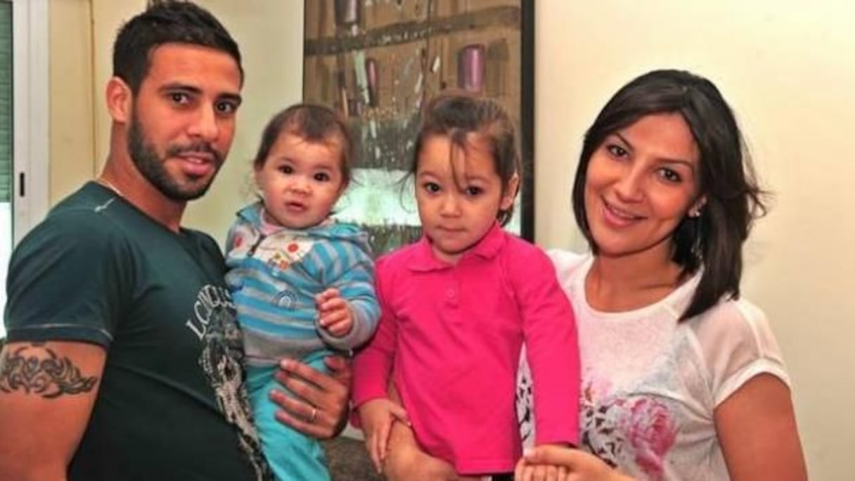Mouhcine Moutouali, sa femme et ses deux filles. Yasmina a été parmi les personnes qui ont motivé Moutouali à faire carrière au Qatar.