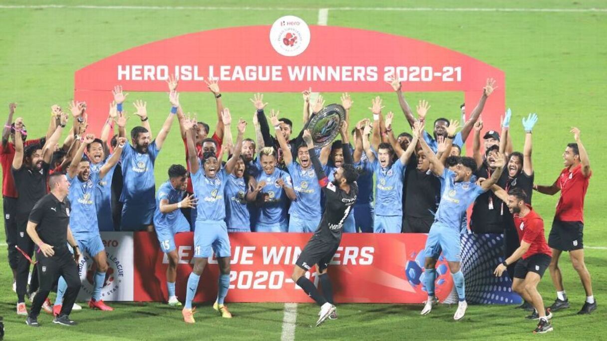 Mumbai City FC, champion d'Inde de football, avec un trio marocain.