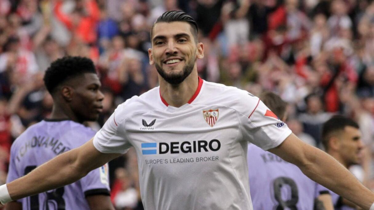 Rafa Mir, joueur de Valence
