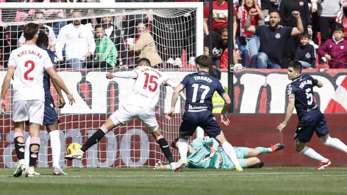 Un but de Youssef En-Nesyri pour Séville FC contre la Real Sociedad, le 2 mars 2024.