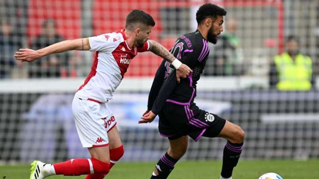 Noussair Mazraoui lors du match Bayern-Monaco, le 7 août 2023.