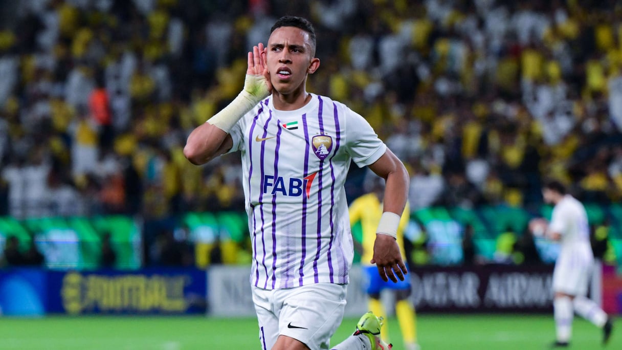 Soufiane Rahimi célèbre son but contre Al Nassr de Cristiano Ronaldo