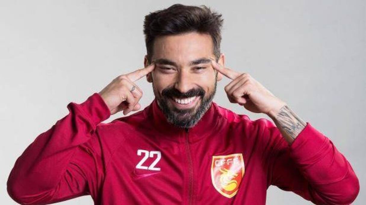 12- Ezequiel Lavezzi - Hebei Fortune (Argentine): 25,3 millions d’euros