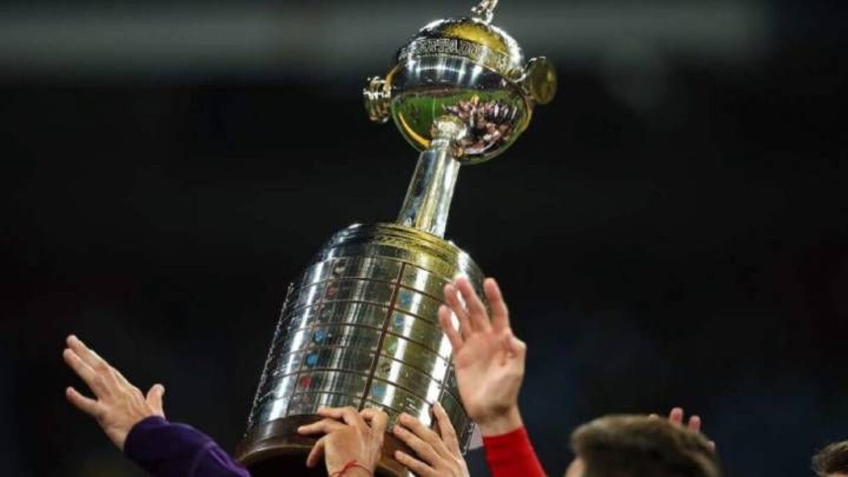 Le trophée de la Copa Libertadores.