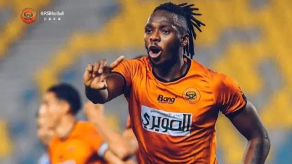 Issoufou Dayo, défenseur central burkinabé de la Renaissance de Berkane.