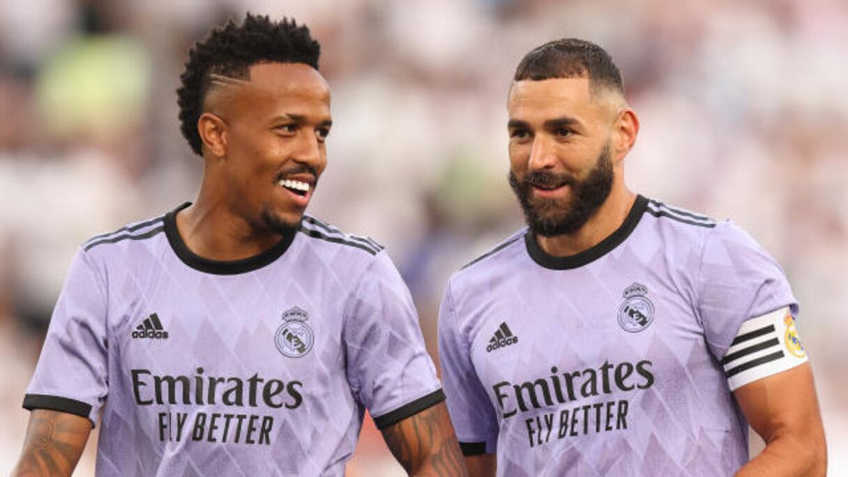 Éder Gabriel Militão et Karim Benzema, joueurs du Real Madrid.
