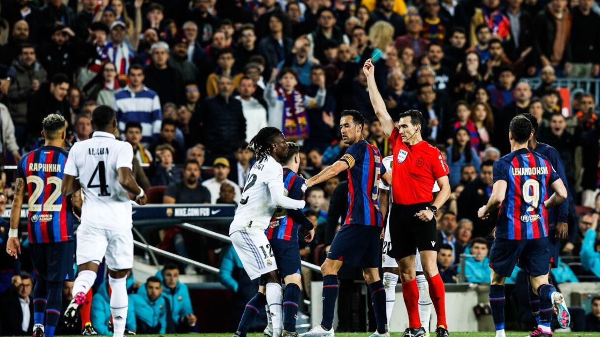 Ancienne confrontation entre le FC Barcelone et le Real Madrid.