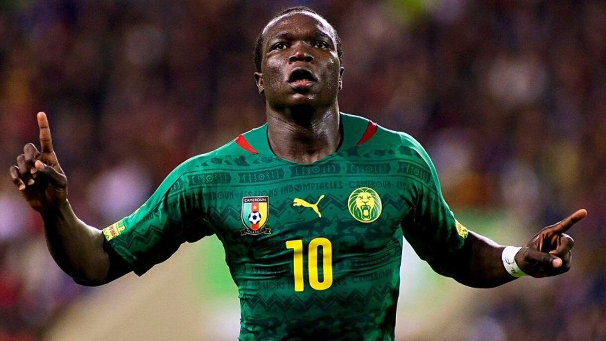 Vincent Aboubacar, le lion indomptable: l'attaquant de pointe du Cameroun est souvent comparé à Samuel Eto’o. Aboubacar a récemment redonné le sourire aux supporters de Besiktas avec une bonne entame de la saison 2016-2017. A 18 ans il a participé à la coupe du monde de 2010 avec le Cameroun, depuis c’est le butteur attitré des Lions indomptables.