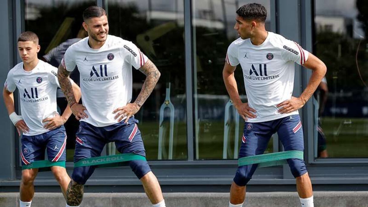 Achraf Hakimi lors de son premier entrainement avec le PSG.
