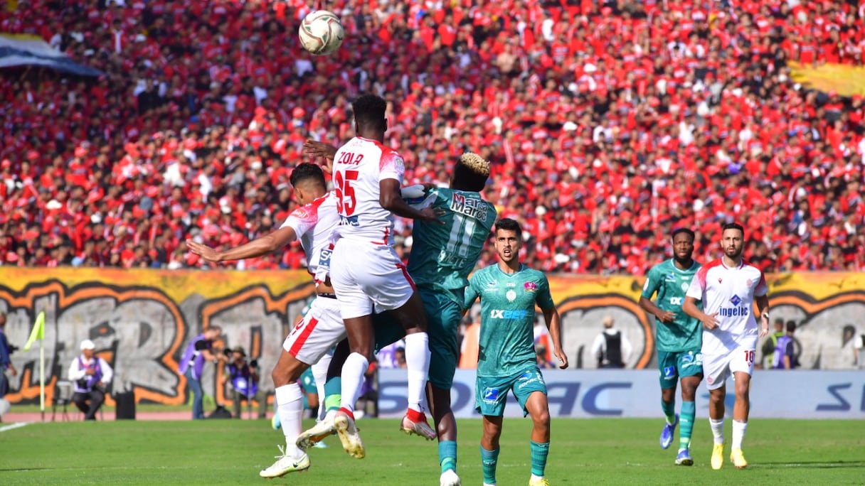 Une phase du 133e derby casablancais Wydad-Raja (2-1), dimanche 23 octobre 2022.