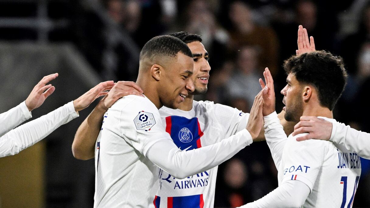 Achraf Hakimi et Kylian Mbappé.