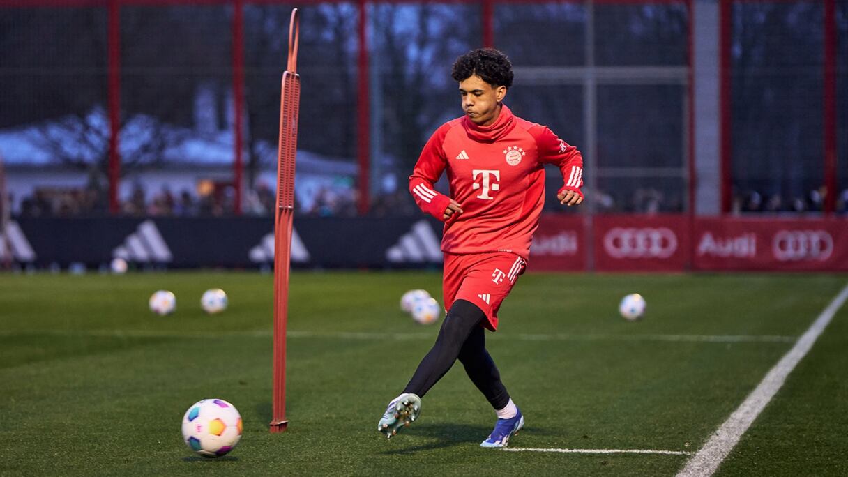 https://fcbayern.com/en/photos/2024/01/galerie-das-oeffentliche-training-des-fc-bayern-zum-jahresauftakt-2024