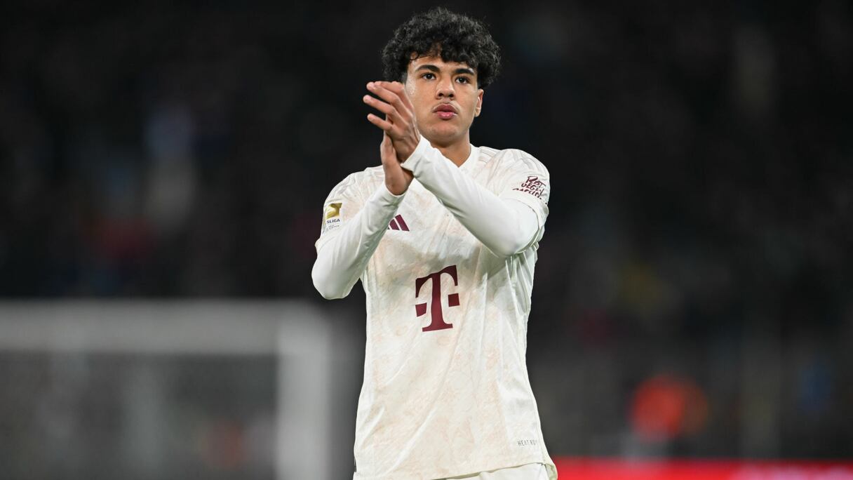 Adam Aznou, sous le maillot du Bayern Munich.