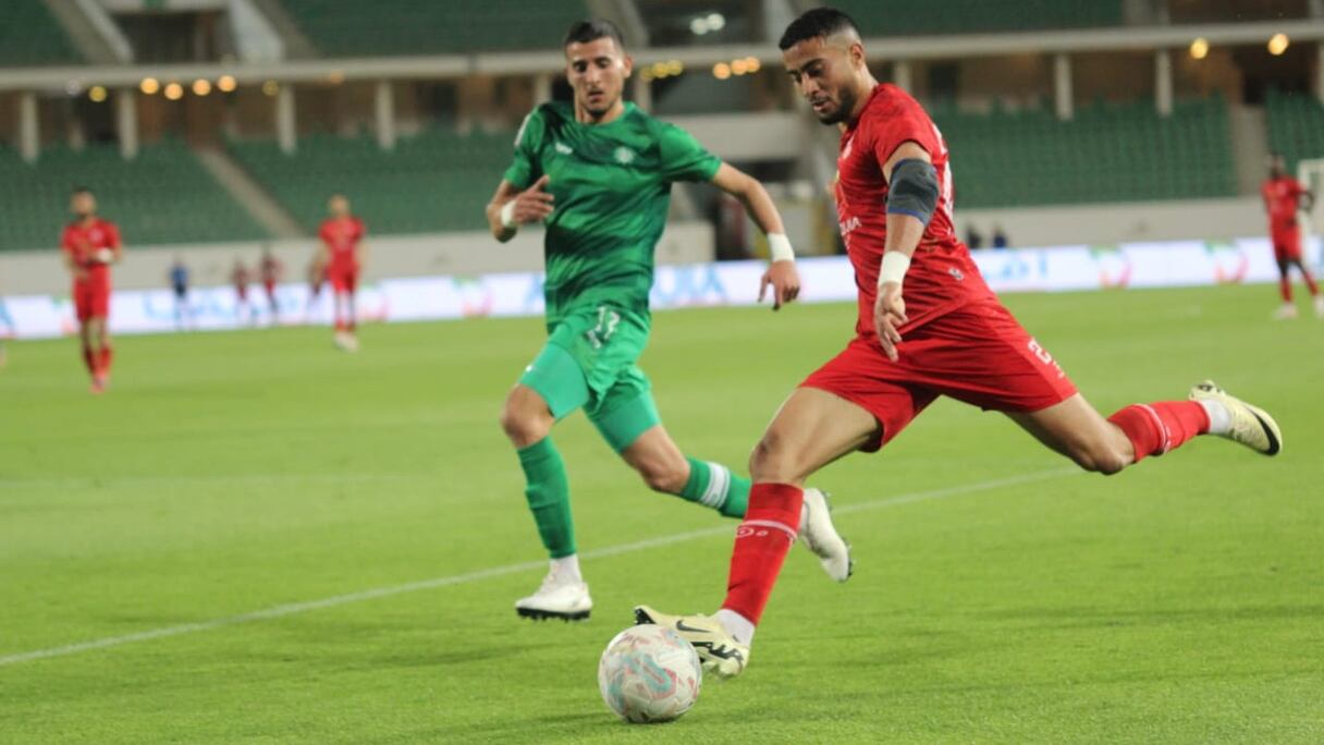 Une séquence du match Hassania d'Agadir-Mouloudia d'Oujda.