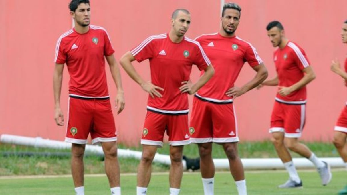 Le défenseur du Wydad, Amine El Attouchi (à gauche), a été le seul représentant de la Botola lors de la CAN 2017