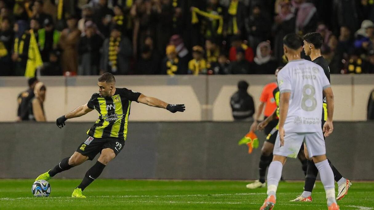 Abderrazak Hamdallah contre Al Taee.