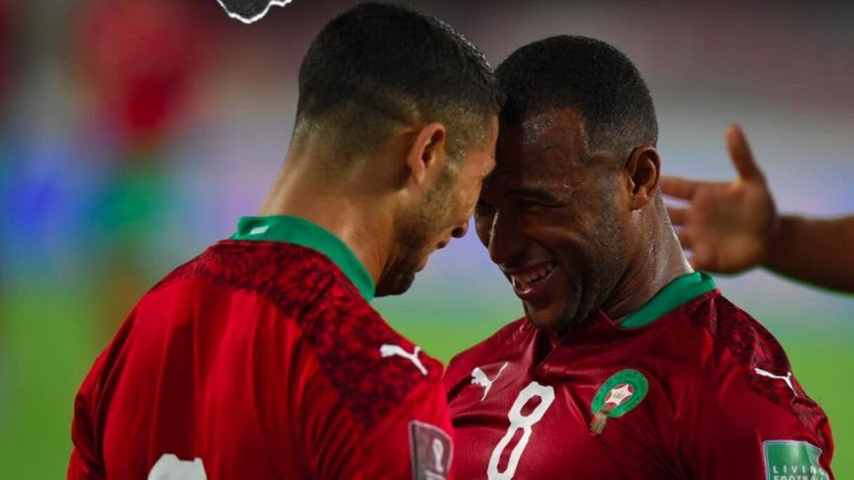 Ayoub El Kaabi célébrant un but avec Achraf Hakimi.
