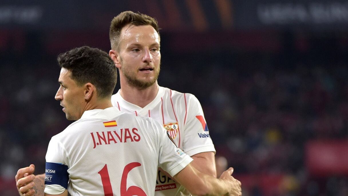 Ivan Rakitic et Jesus Navas.
