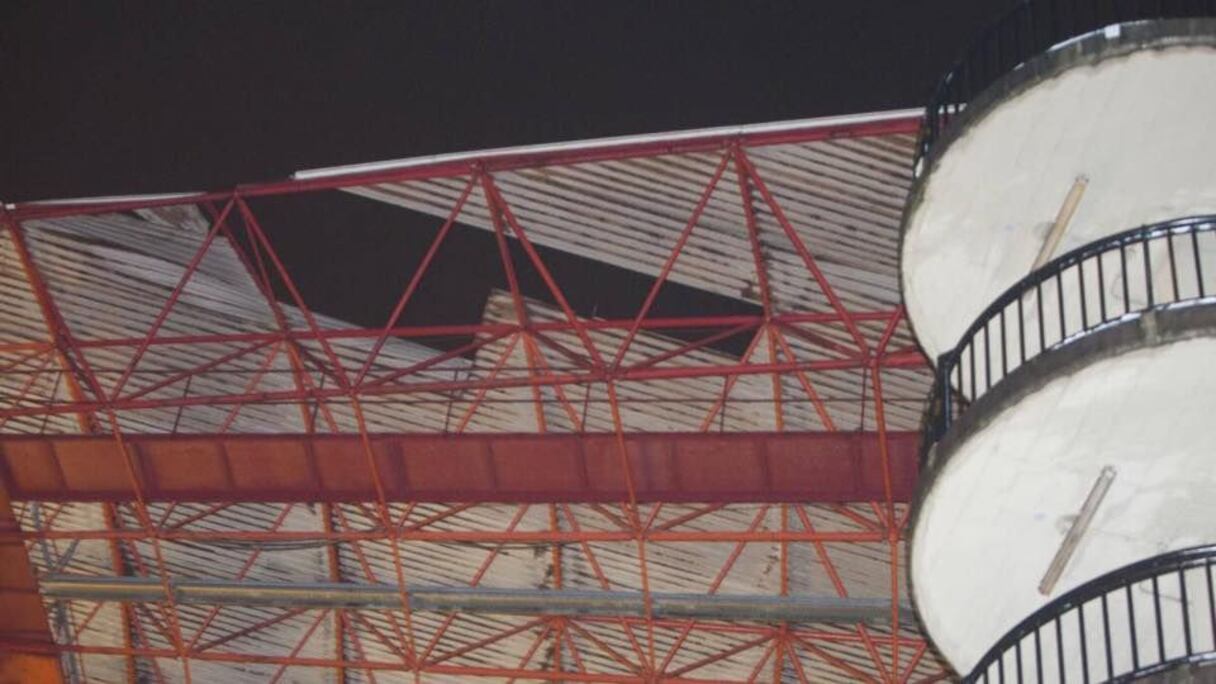 La toiture du stade de Balaidos (Celta Vigo), endommagée par les vents violents.