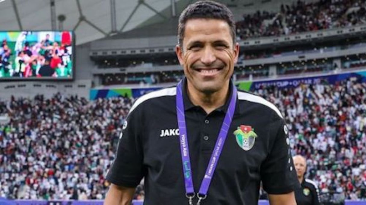 Houcine Ammouta avec l'équipe nationale de Jordanie.