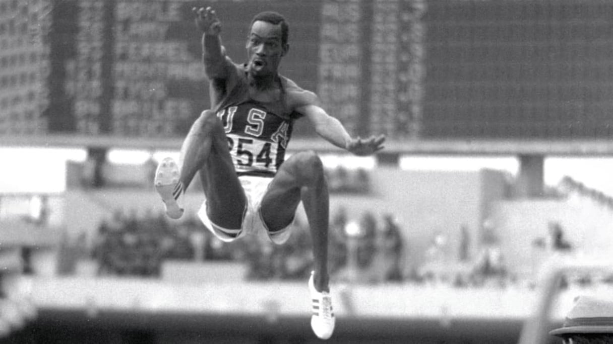 Bob Beamon lors des JO 1968