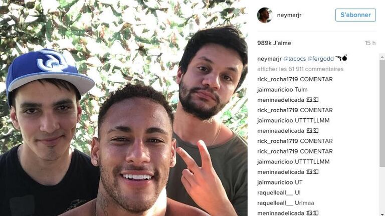 Neymar Jr est actuellement en congé au Brésil. Le joueur auriverde enchaîne les parties de foot et les baignades. Il s’affiche tout sourire sur son compte Instagram.