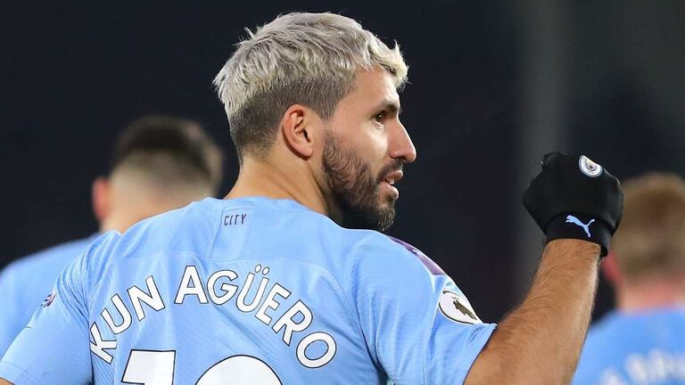 6-Sergio Kun Aguero: 774 matchs, 423 buts.