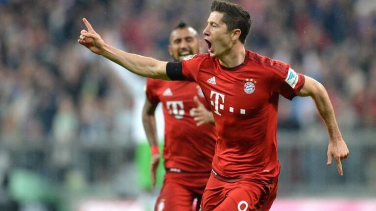 Robert Lewandowski (Bayern Munich)
Nombre de buts en championnat : 29 (en 31 matchs) Total de points : 58