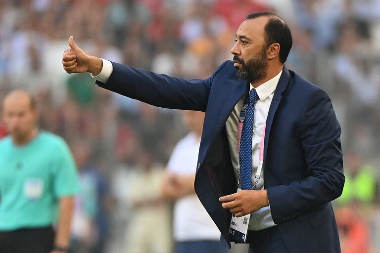 طارق السكتيوي مدرب المنتخب المحلي