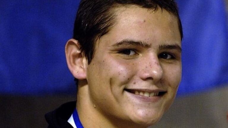 Avant / le nageur français Folorent Manadou le 24 novembre 2007. il était un petit enfant sage.