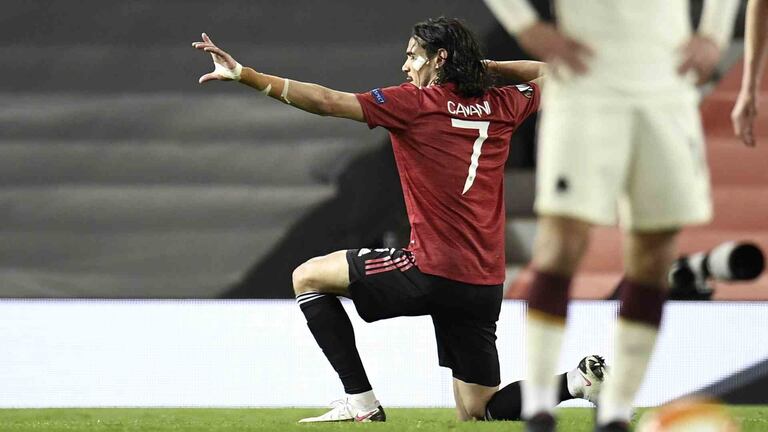 7-Edinson Cavani: 740 matchs, 420 buts.