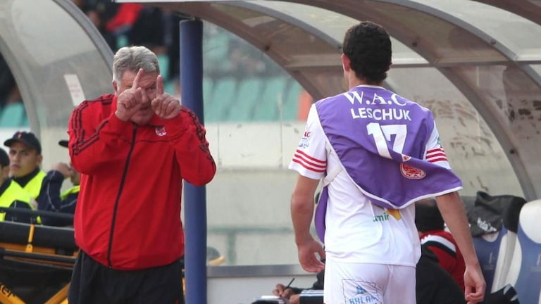 1-John Tochak (Pays des Galles), entraîneur du Wydad de Casablanca. Salaire mensuel : 550.000 dirhams.