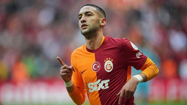 Ziyech célébrant un but avec le Galatasaray.