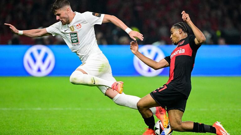 Amine Adli (Bayer Leverkusen) en finale de la Coupe d'Allemagne contre le FC Kaiserslautern, le 25 mai 2024.