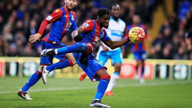 3 Wilfried Zaha | Crystal Palace
Dribbles réussis : 118 l Pourcentage de dribbles réussis : 45%