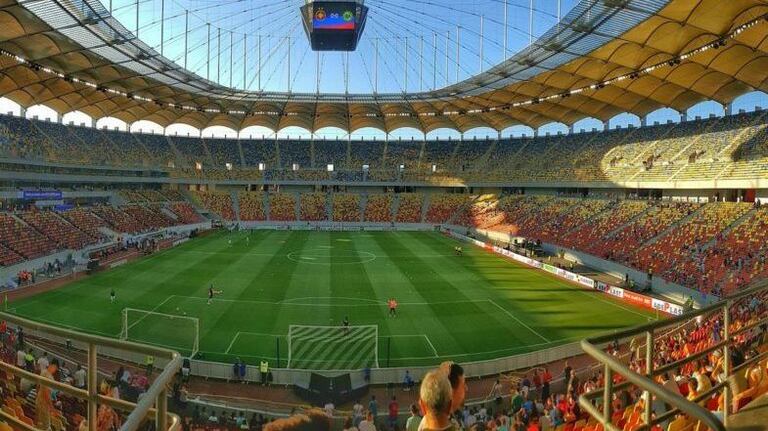 La National Arena a été inauguré en 2011 pour accueillir les matchs de l'équipe de Roumanie. Il a coûté 234 millions d'euros et compte 54.000 places.