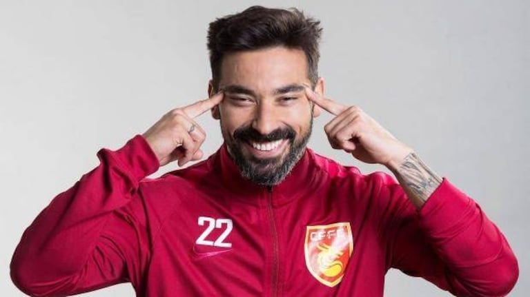 12- Ezequiel Lavezzi - Hebei Fortune (Argentine): 25,3 millions d’euros
